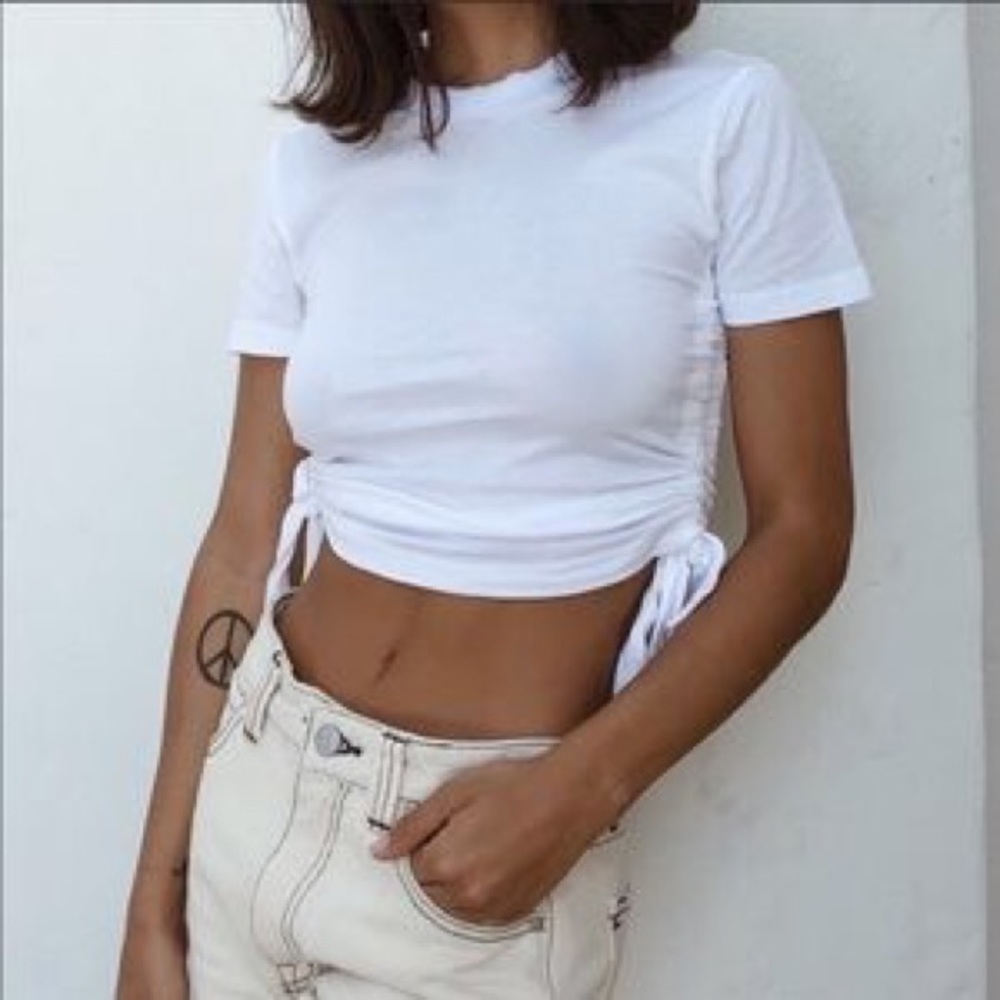 UO Tia Cinched Side-Tie Tee